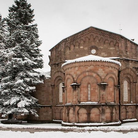 Апартаменты Ca La Prat Сан-Жоан-де-лес-Абадессес Экстерьер фото